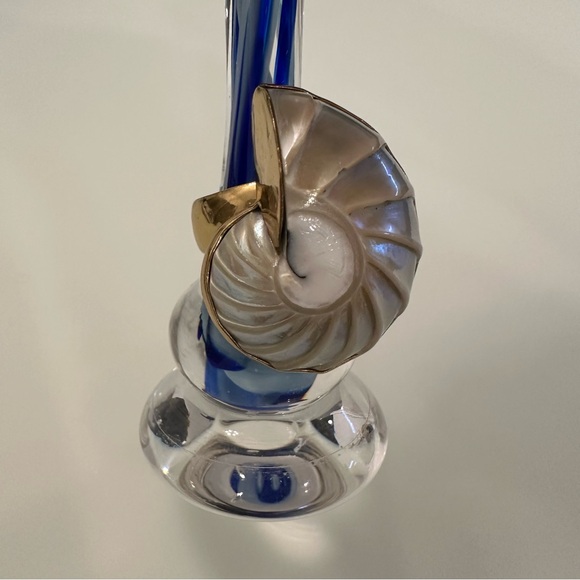 Charles Albert | Unique Shell Ring | Adjustable Size - Picture 9 of 16